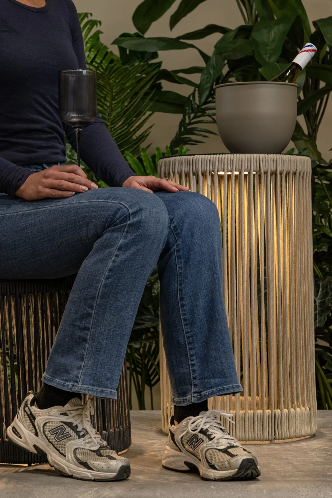 Lucide PINGI - Nabu00edjateu013enu00e1 stojacia lampa do interiu00e9ru/exteriu00e9ru - batu00e9riovu00fd balu00edk - 33,5 cm - LED 3 StepDim - 1x3W 3000K - IP44 - u010dierna