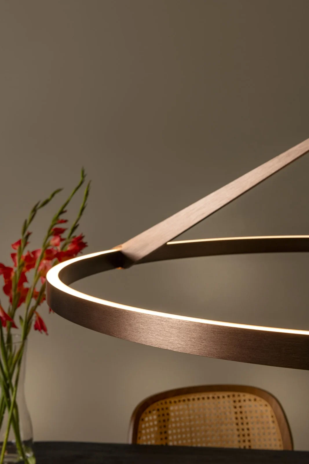 LUCIDE POTLESK - Zu00e1vesnu00e9 svetlo - u00d8 80 cm - LED tlmenu00e9. - CCT - 1x50W 2700K/4000K - senzor ruu010dnu00e9ho vlnenia - ku00e1va | Pru00e9miovu00e9