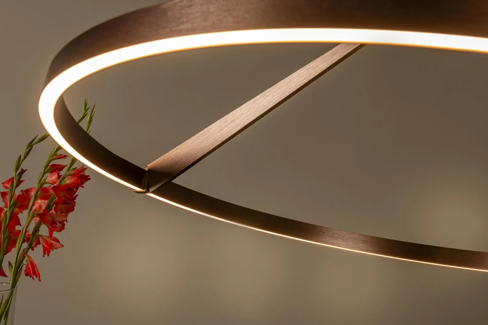 LUCIDE POTLESK - Zu00e1vesnu00e9 svetlo - u00d8 80 cm - LED tlmenu00e9. - CCT - 1x50W 2700K/4000K - senzor ruu010dnu00e9ho vlnenia - ku00e1va | Pru00e9miovu00e9