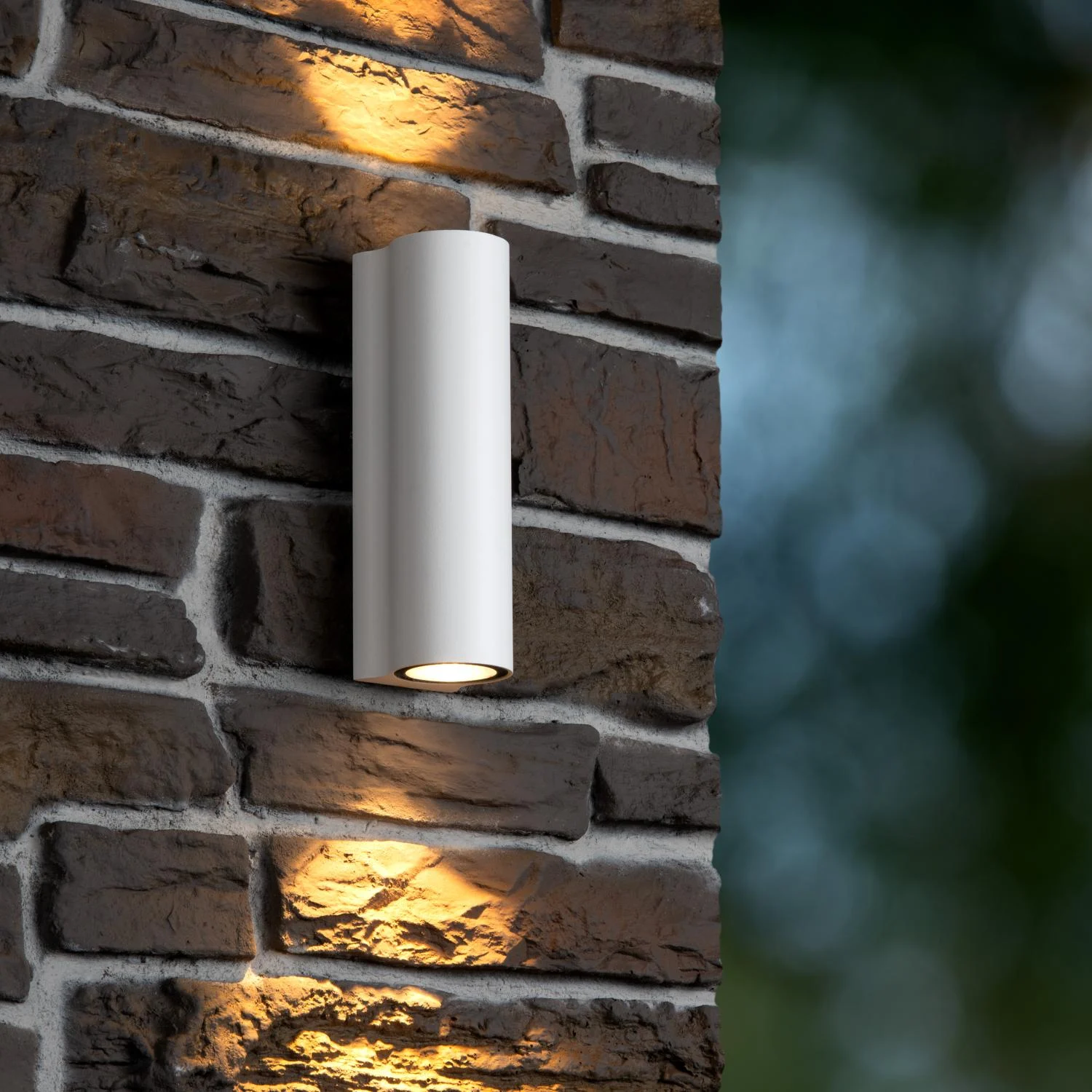 Lucide AKRA - Nu00e1stennu00e9 svetlo vnu00fatornu00e9/vonkaju0161ie - LED - 2x6,5W 2700K - IP54 - biela