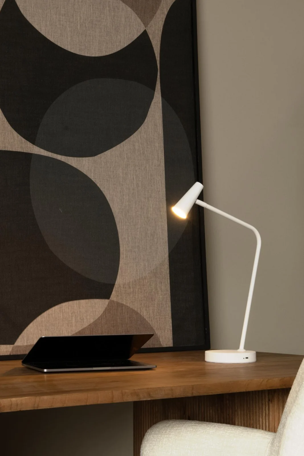Lucide STIRLING - Nabu00edjateu013enu00e1 stolnu00e1 lampa - Batu00e9riovu00fd balu00edk - LED 3 StepDim - 1x3W 2700K - biela