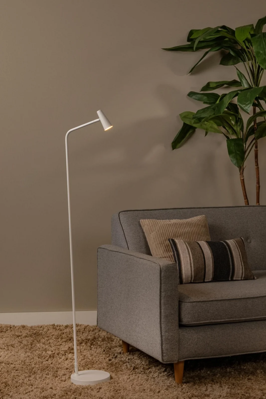 Lucide STIRLING - Nabu00edjateu013enu00e1 stojacia lampa - Batu00e9riovu00fd balu00edk - LED 3 StepDim - 1x3W 2700K - biela