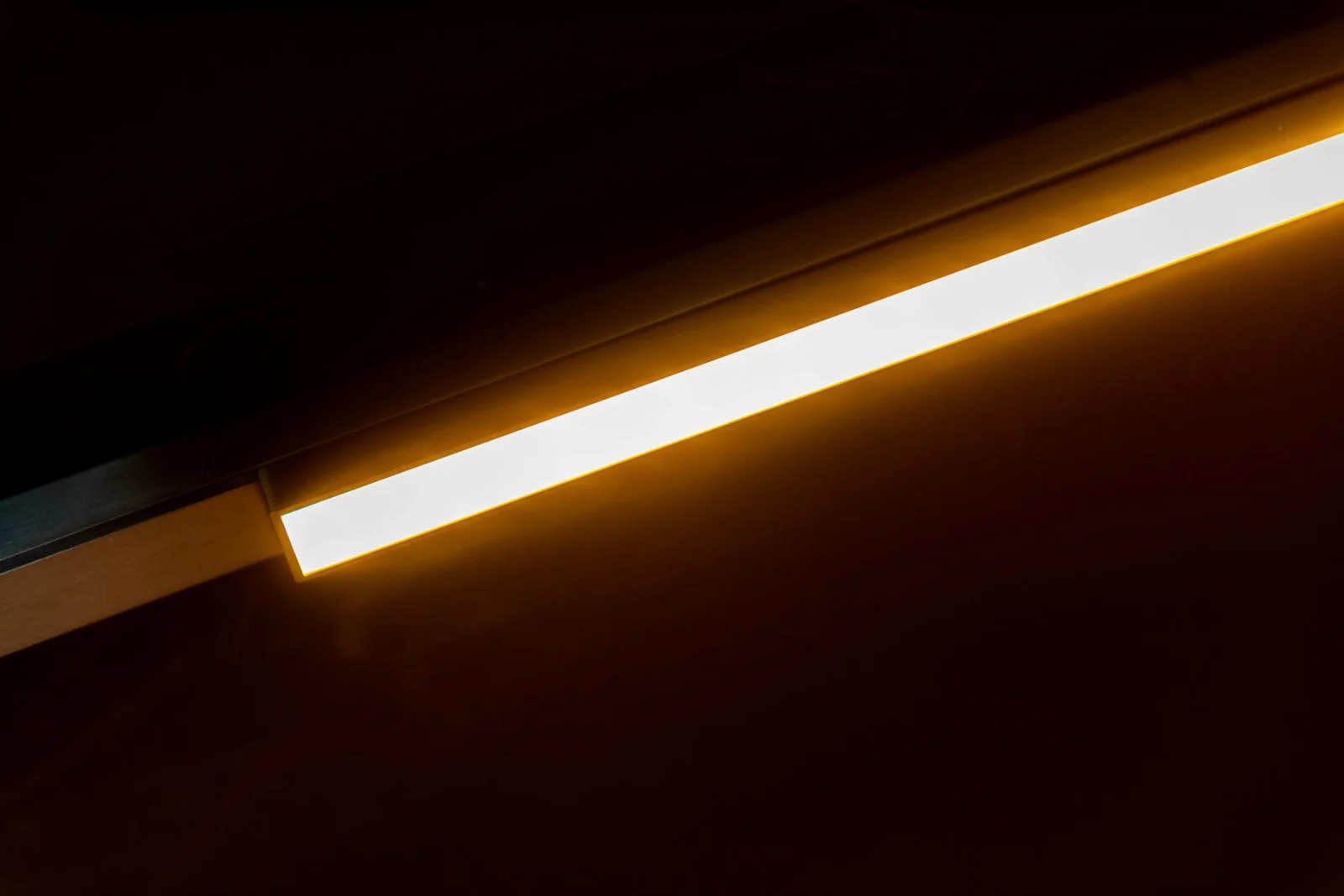 Lucide Premium LINIAL GLYXX - 1-okruhovu00fd osvetu013eovacu00ed systu00e9m / Smart Rail Lighting - Smart - 48V Track - 1xLED - Champagne