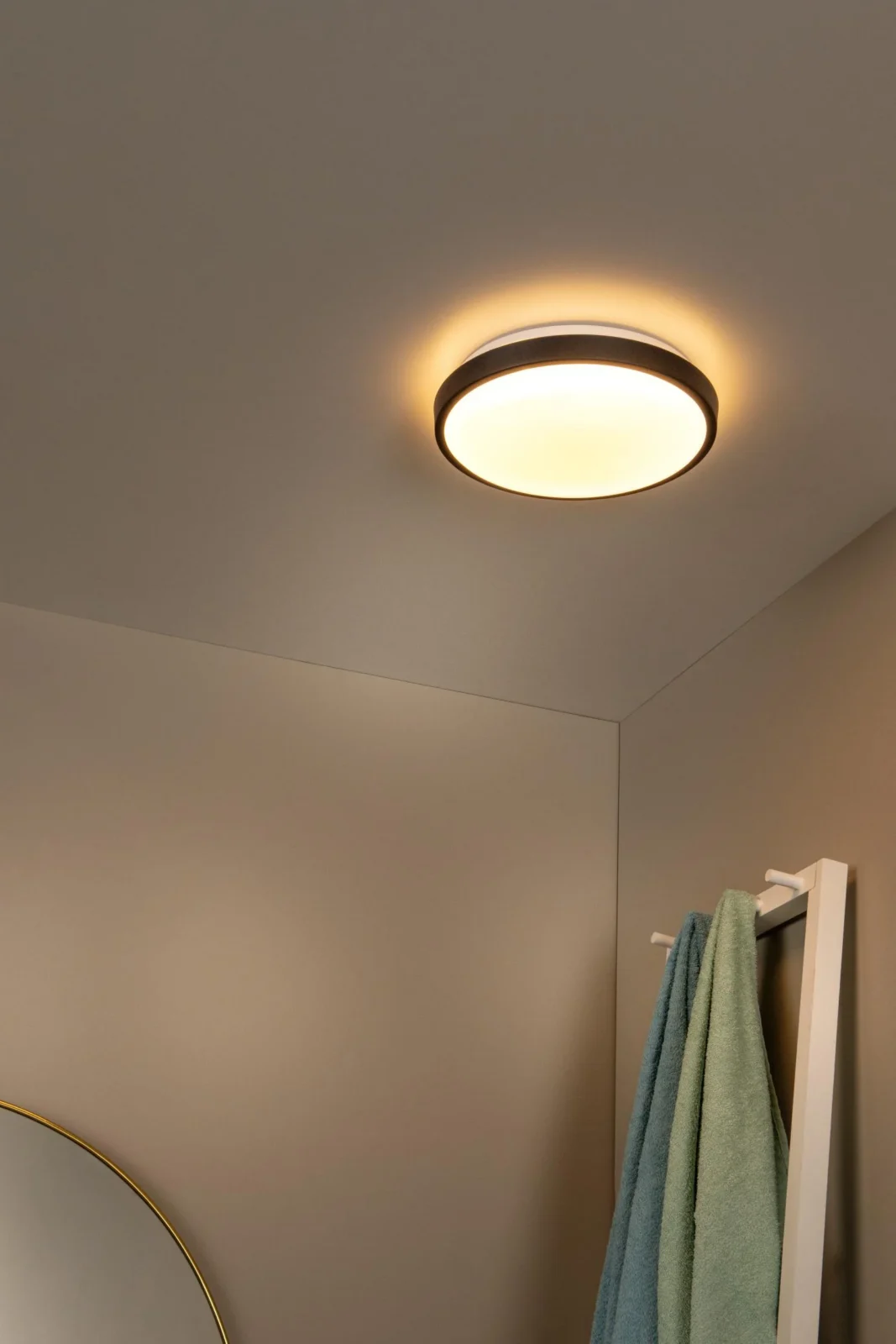 Lucide DASHER - Spu00fau0161u0165acie stropnu00e9 svetlo Ku00fapeu013eu0148a - u00d8 29,3 cm - LED - 1x12W 2700K - IP44 - Pohybovu00fd senzor - u010dierny