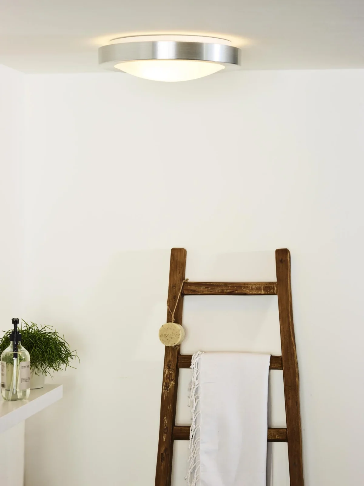 Lucide FRESH - Spu00fau0161u0165acie stropnu00e9 svetlo Ku00fapeu013eu0148a - u00d8 35 cm - 2xE27 - IP44 - Satin Chrome
