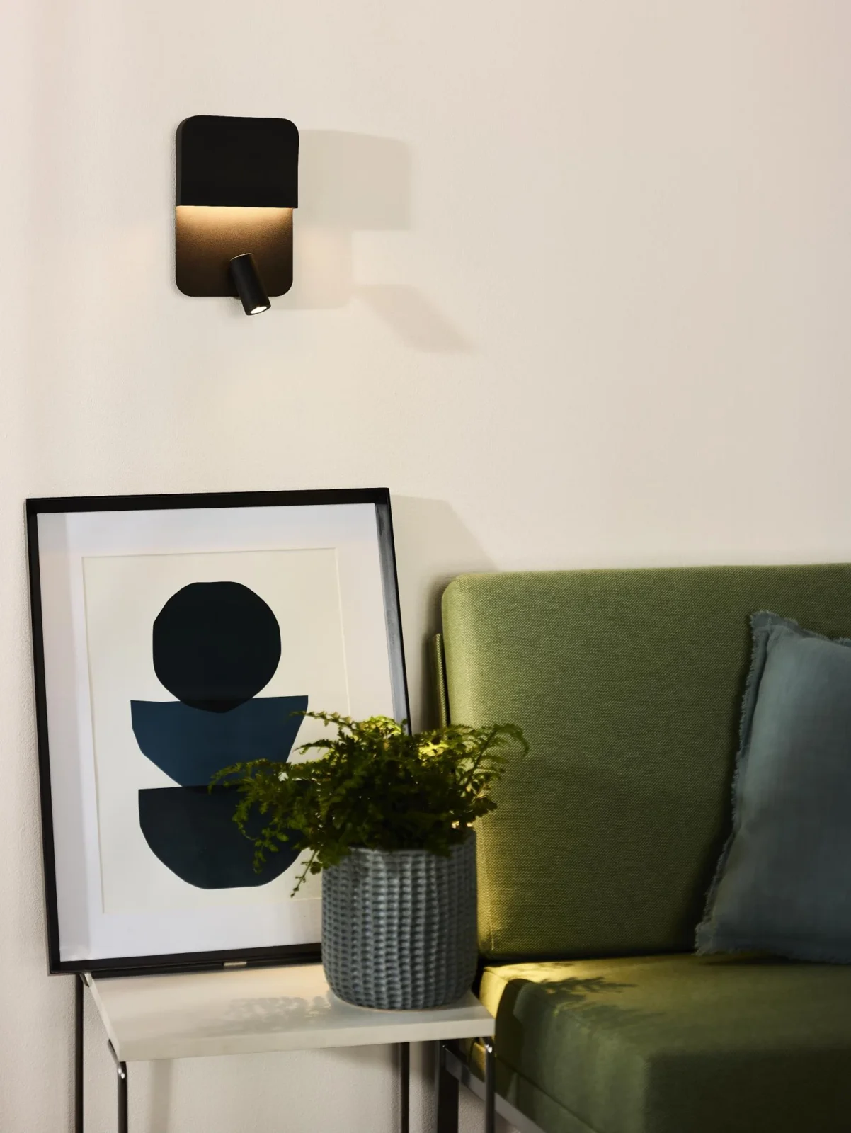 Lucide BOXER - Lampa pri poste / nu00e1stennu00e9 svetlo - LED - 3000K - s USB nabu00edjacu00edm bodom - u010dierna